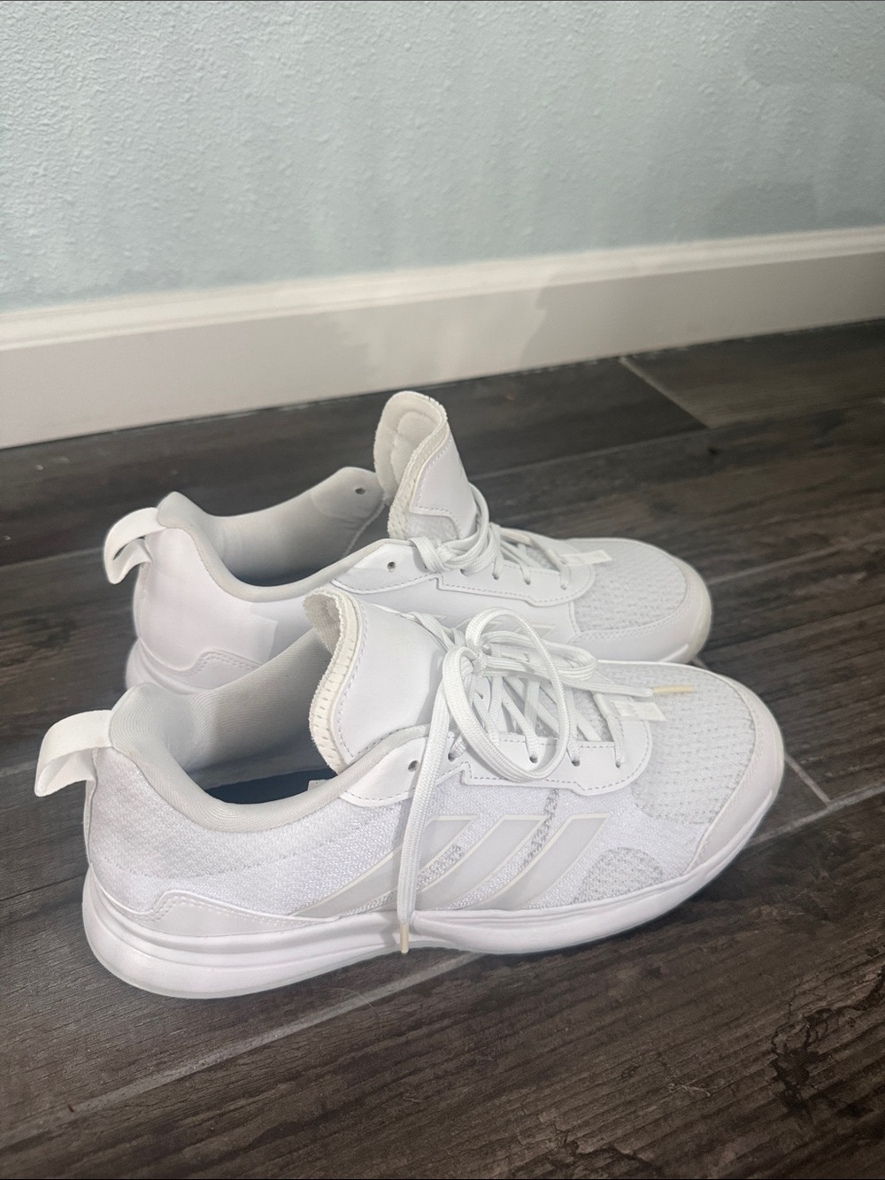 All White Adidas Sneaker AvaFlash Size 8.5 Brand New